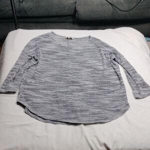 Olive & Oak Heathered Gray Top Size XL